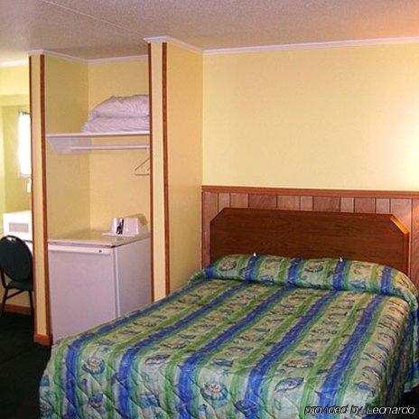 Sea Hawk Oceanfront Motel Myrtle Beach Pokój zdjęcie